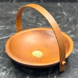 WOODCROFTERY Genuine Wood Salad Bowl with Handle